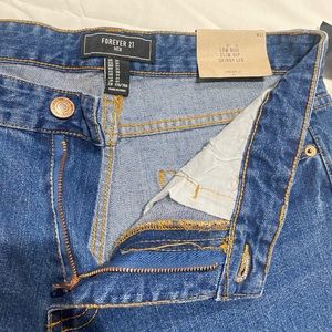 **NEW WITH TAGS** FOREVER 21 MENS SKINNY JEANS ORIGINAL LIGHT WASHED DENIM